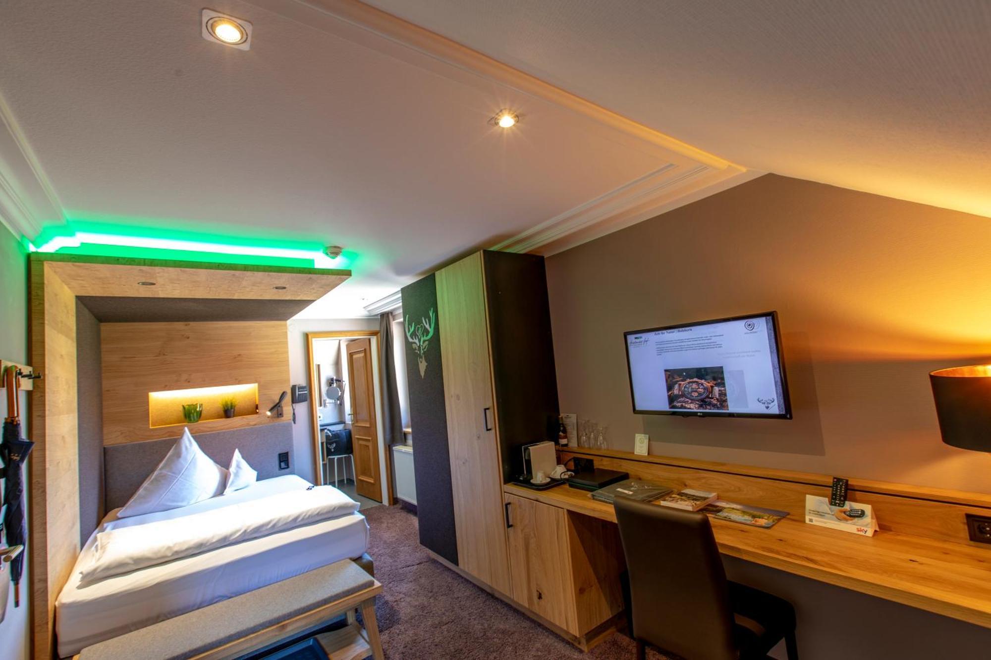 Hotel Heselbacher Hof バイアースブロン エクステリア 写真