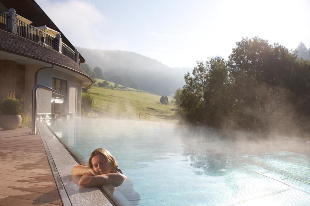 Hotel Heselbacher Hof バイアースブロン エクステリア 写真